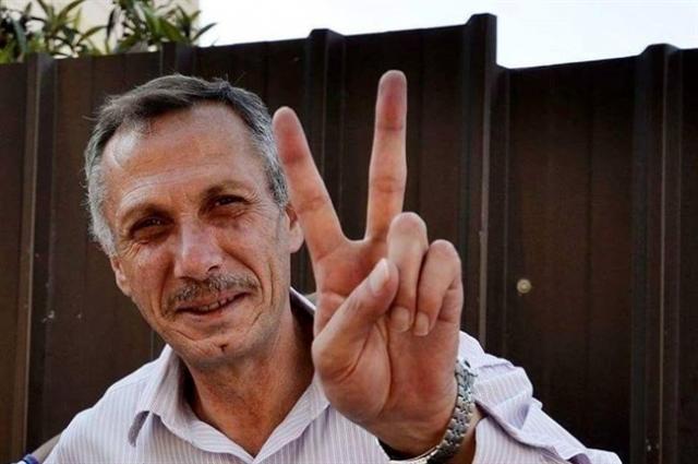 Hebron non-violent activist dies in tear-gas
